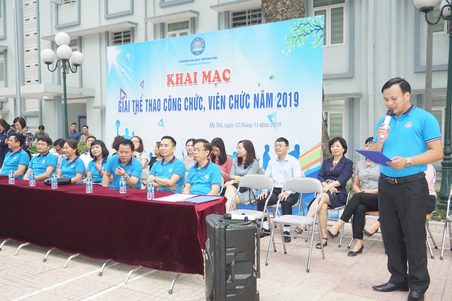 Khai mạc và thi đấu Giải thể thao CCVC trường ĐHTM 2019